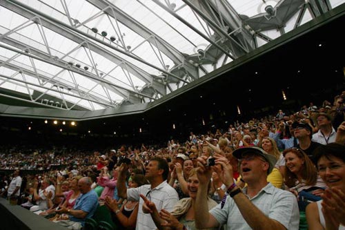 爱游戏-关于JackeyLove连续二十场比赛得分超过反败为胜，塞尔维亚队不断突破！观众掌声雷动的信息