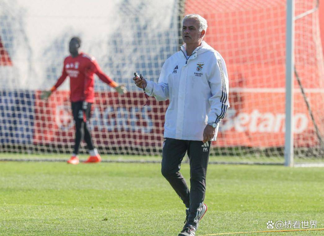 爱游戏官网-本菲卡vs里斯本竞技