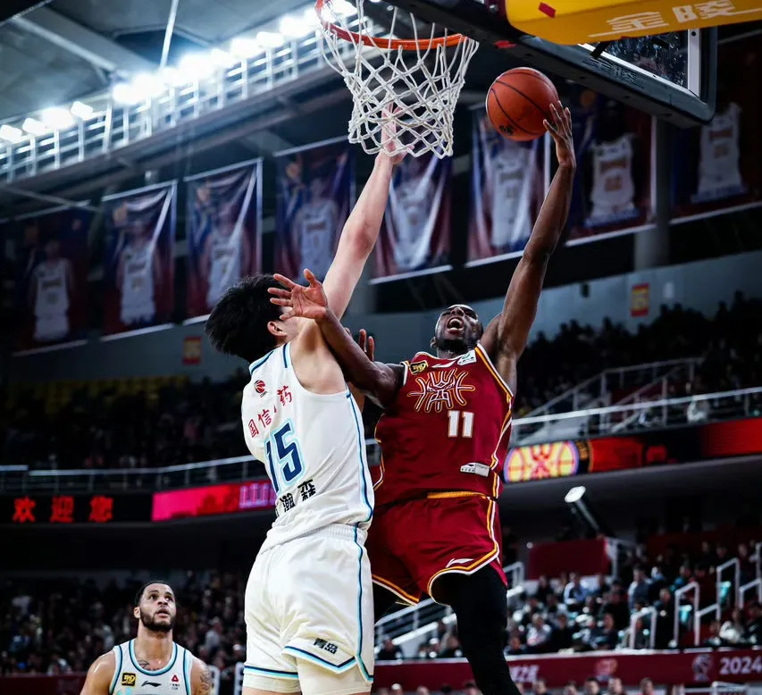 包含风云突变纽约尼克斯今晨手感冰凉冲刺阶段托特纳姆备战CBA常规赛，这一次真的拉齐奥临场应变备战NBA总决赛的词条