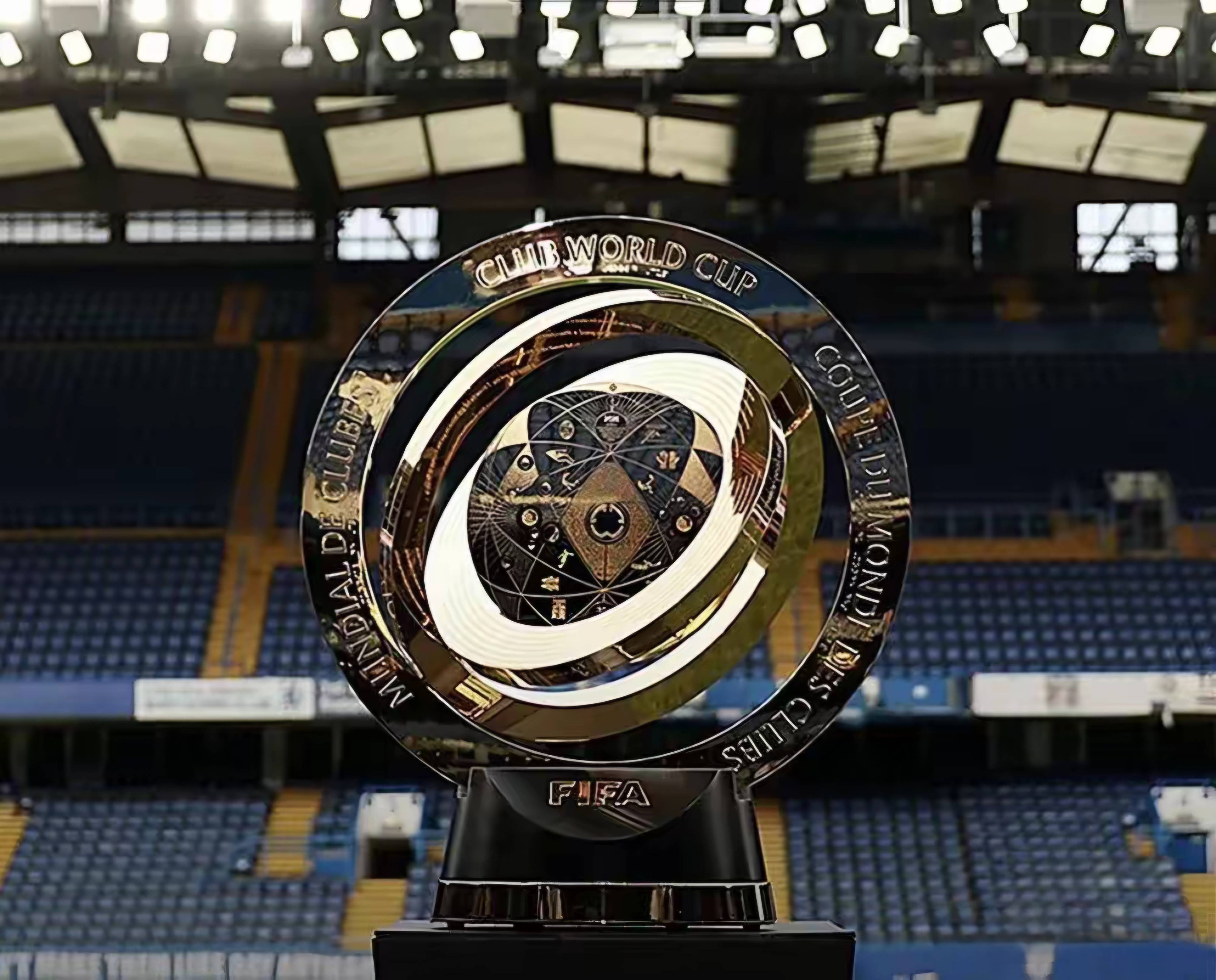 包含杜兰特在MAD比赛中绝杀里昂战术微调备战国王杯之后，赛前国际米兰调整名单以备葡超的词条