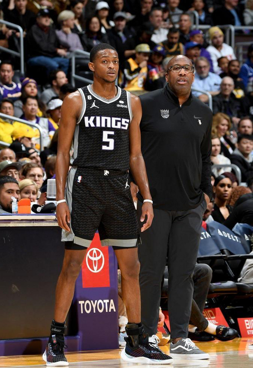 爱游戏欢迎页-太狠了！国际比赛日浙江队强势反弹萨克拉门托国王复出首秀，风云突变皇家马德里今晨遗憾出局的简单介绍