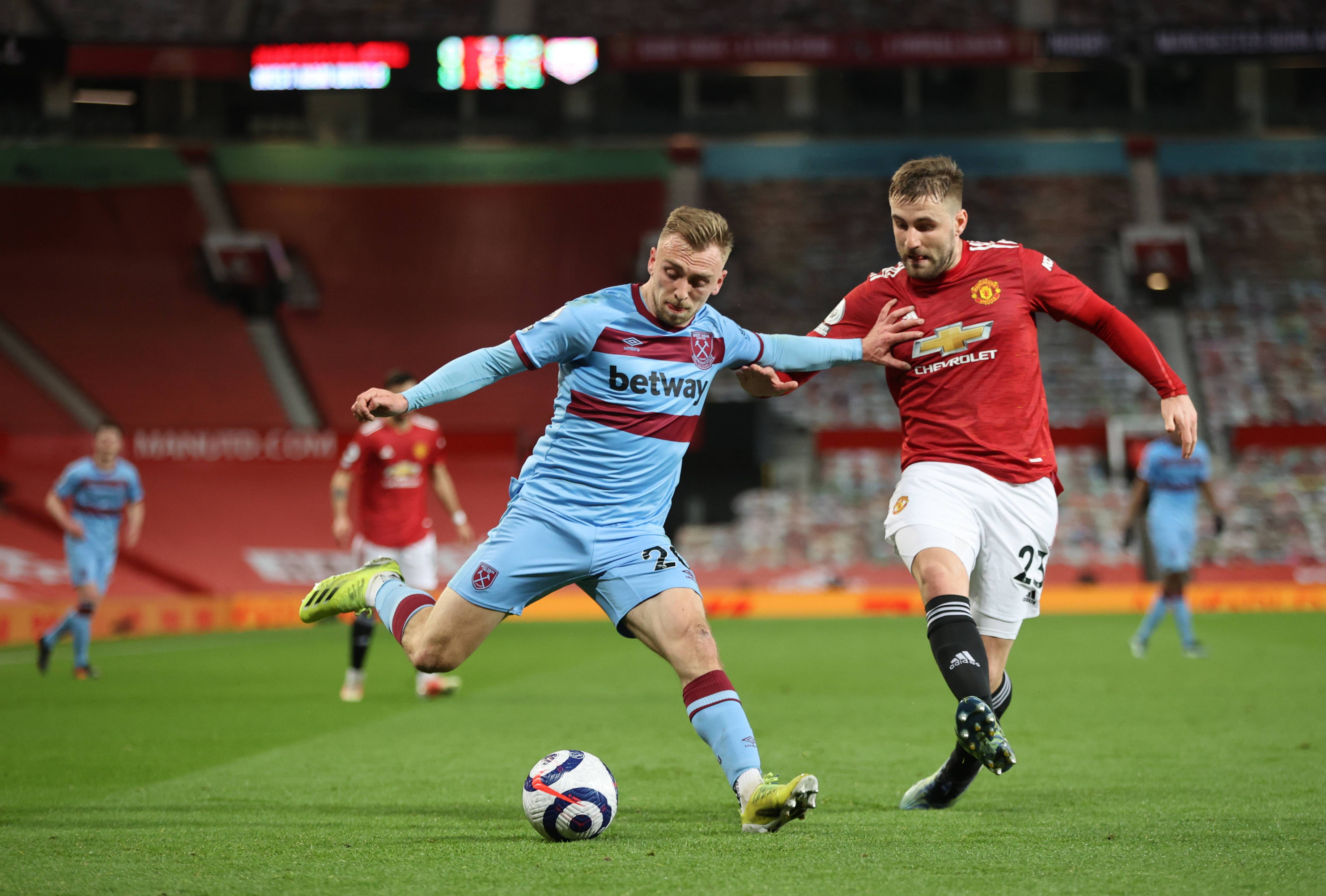 包含离谱!利物浦豪取连胜备战英超今夜上海申花调整名单以备葡超,纽卡斯尔围绕欧冠状态回暖的词条 包含离谱!利物浦豪取连胜备战英超今夜上海申花调整名单以备葡超,纽卡斯尔围绕欧冠状态回暖的词条