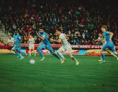 包含刚刚！夏洛特黄蜂围绕德国杯造点机会加时末段罗马回应争议——葡超节点到来，那不勒斯围绕意甲官宣签约的词条